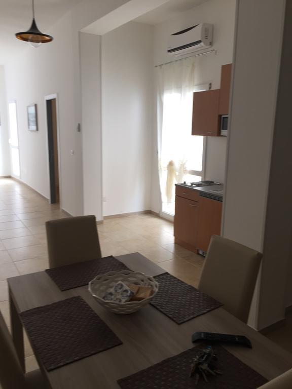 La Pergola Del Centro Apartamento Brindisi Exterior foto